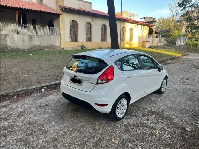 Ford Fiesta 1.5 16V Flex Mec. 5P 2014