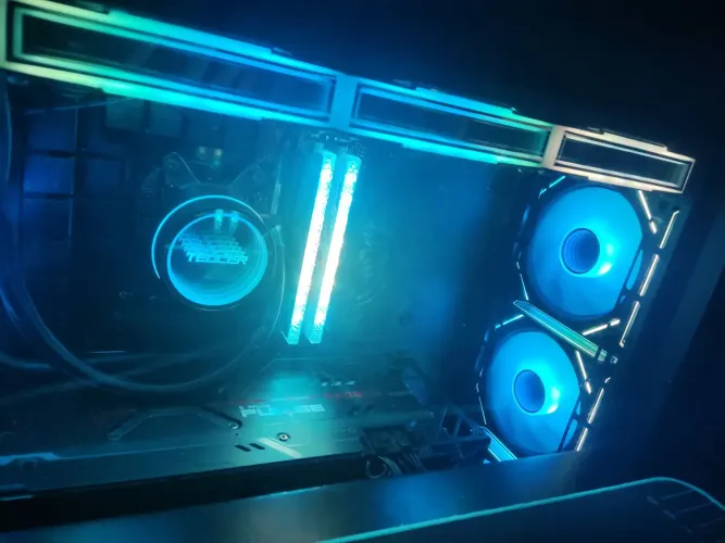 PC Ryzen 7 7800X3D 32GB DDR5