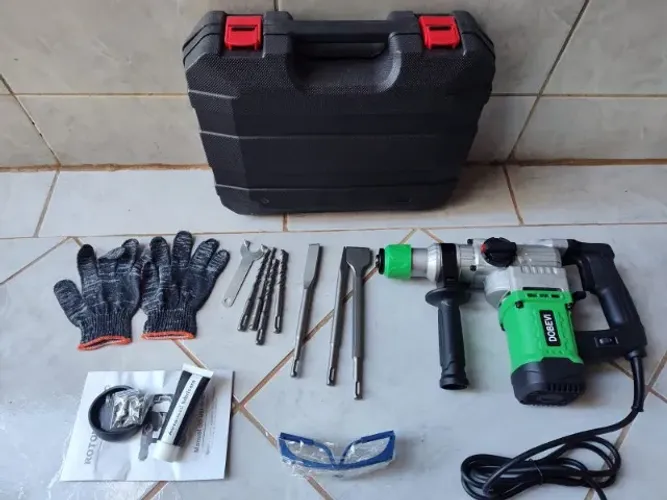 Martelo Elétrico 3 em 1 Dobevi |Drill/Hammer/Chisel Modes+ Troca Rápida + Anti-Poeira