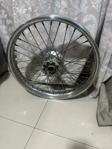 Roda dianteira aro 19 P/crosser com disco abs 