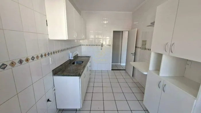 Apartamento com 3 Quartos , sendo 1 Suíte e Sacada com Churrasqueira em Itajaí!