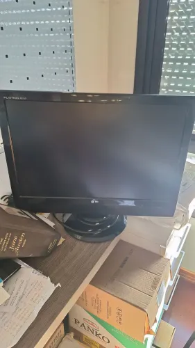 TV monitor 22" polegadas sem USB