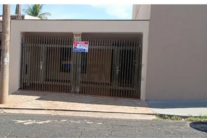 Casa à venda com 134m² 2 quartos na Vila Tibério