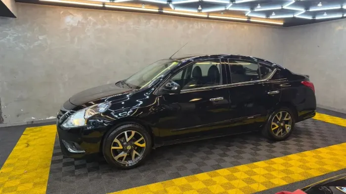 Nissan Versa Unique 1.6 16V Flexstart 4P Aut. 2017