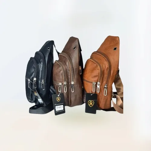 Bolsa Mochila Slim Couro Masculina Transversal Bolsa de Peito Preto e Marrom