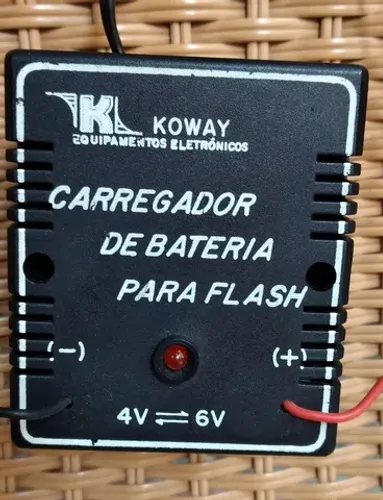 Carregador de bateria para flash