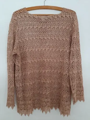 Blusa em crochê manga comprida
