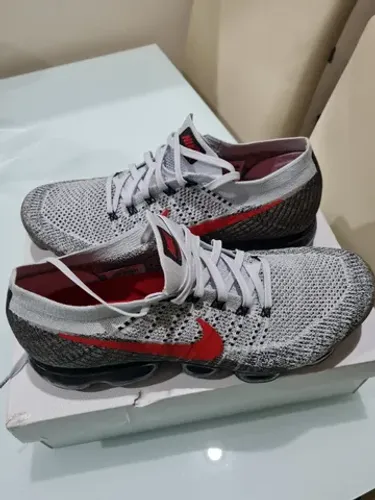 Nike air vapormax flyknit, novo na caixa tamanho 43