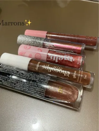 Gloss labial 3D - Brilho e hidratação
