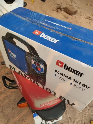 Máquina de solda inversora Boxer Flama 161 bivolt 