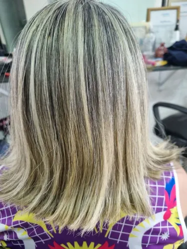 Promoção de Luzes cabelo curto apatir $150