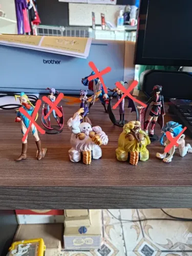 Mini Action Figures Night Warriors e Street Fighter, avalio trocas.