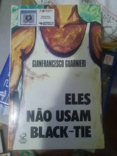 Livro eles não usam Black tie