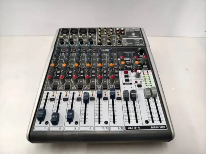 Mesa De Som Behringer Xenyx 1204 Usb funcionando 100%!!