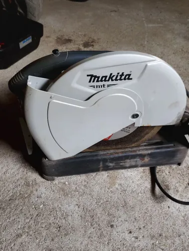 Serra Rápida de Corte Makita 220w
