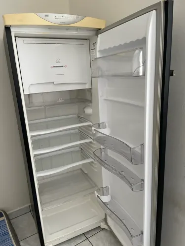 Geladeira Brastemp Frost Free - COM DEFEITO