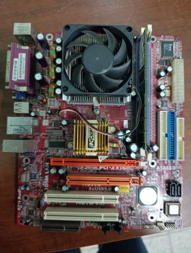 Kit placa mãe Pc Chips p44110  + processador amd sempron 3000+ + 1 Gb memória ddr 400