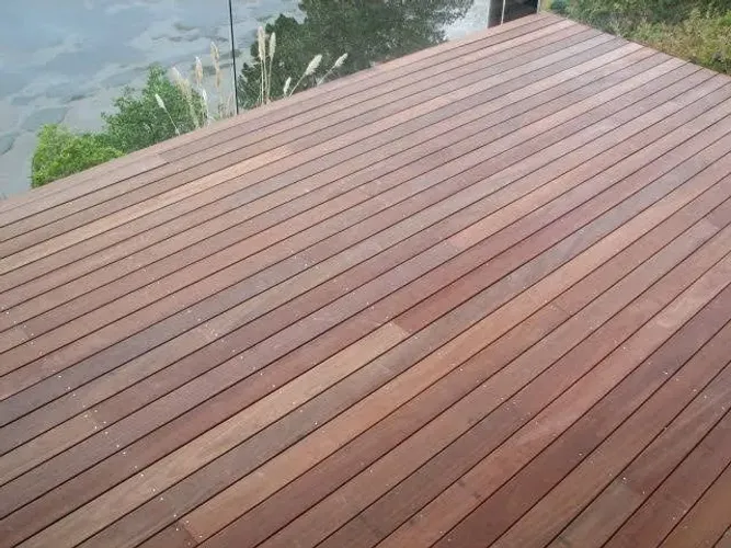 Deck de Madeira para Jardim