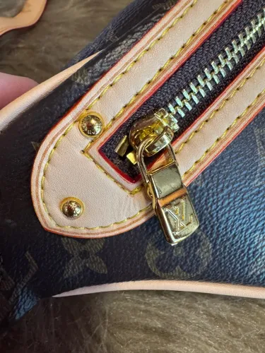 Bolsa Louis Vuitton Pochette Premium 