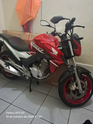  Vendo  no valor 16,000