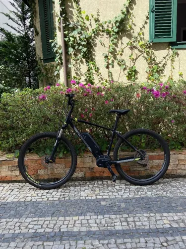OPORTUNIDADE! BIKE ELÉTRICA OGGI 8.2 10v