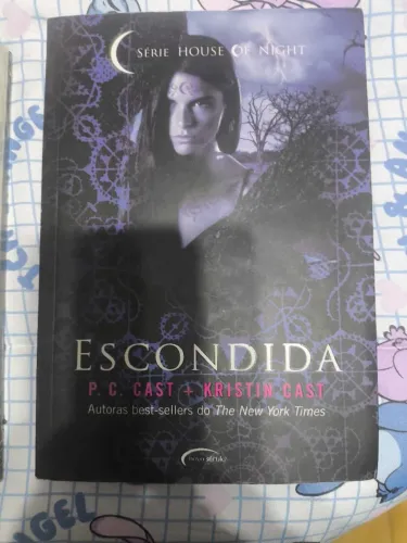 Livro da saga marcada