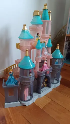 Mino Castelo Disney Princesas - Brinquedo Completo Acompanha 04 mini Princesas 