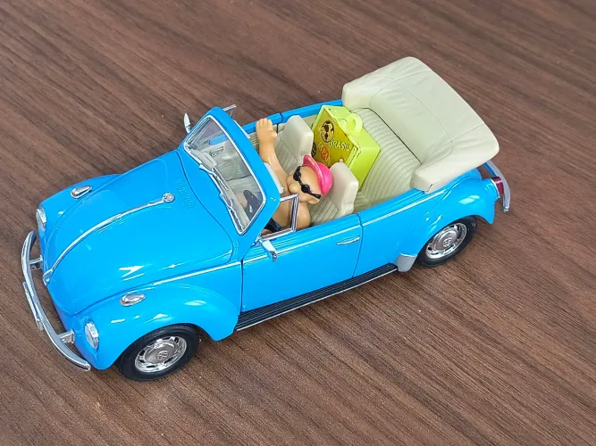 Miniatura Fusca Conversível Azul - Colecionador