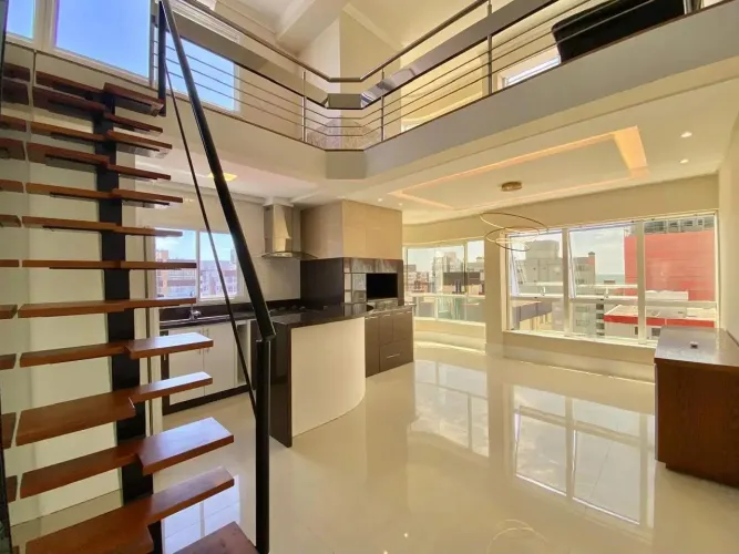 TRIPLEX! APARTAMENTO COM 450 METROS E 5 QUARTOS! A POUCOS PASSOS DO MAR EM CAPÃO DA CANOA