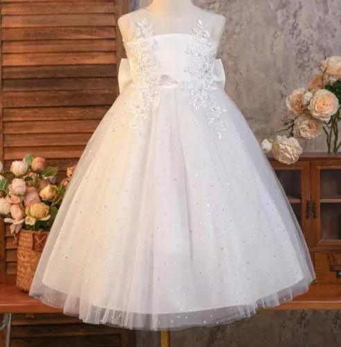 Vestido de daminha semi novo