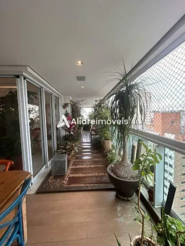 Apartamento c/ 4 quartos, 4 suítes e 4 vagas, 228m², à venda no Condomínio Grand Boulevard