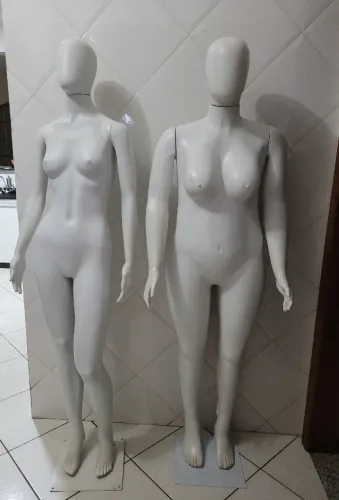 ? Oportunidade! 3 Manequins Usados por Apenas R$ 250,00!