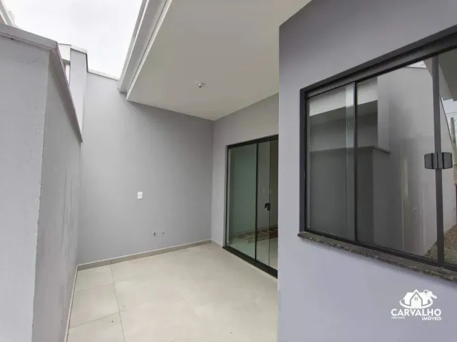 Casa para locação anual no bairro Itajubá em Barra Velha, próxima ao mar e com 2 dormitóri
