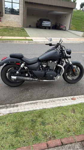 Moto impecável baixa km 