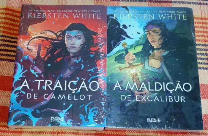 Livros A Traição De Camelot E A Maldição De Excalibur