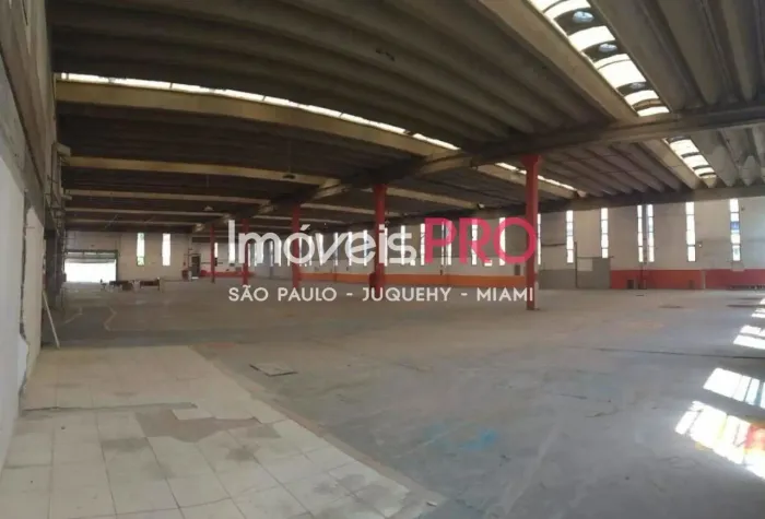 Imóvel industrial completo, com logística, docas e cabine primária.