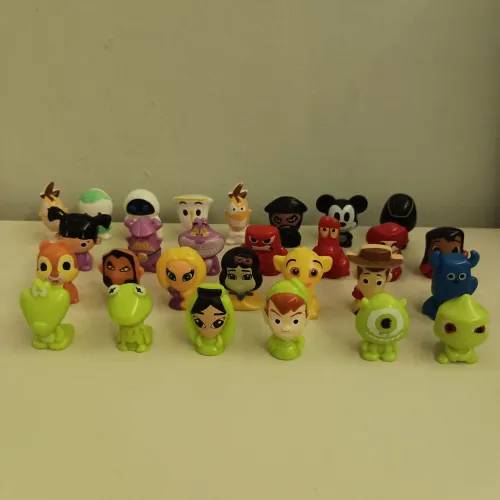 28 Bonequinhos Gogo colecionáveis + figurinhas