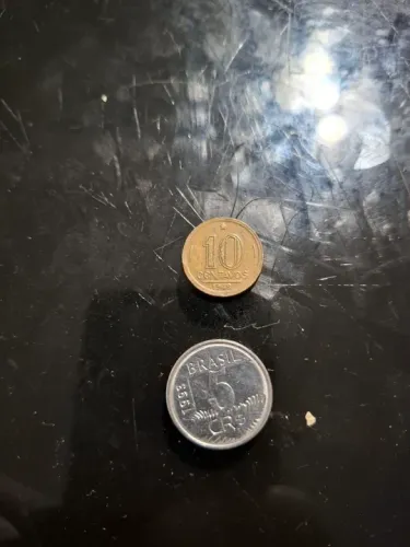 Moedas antigas brasileiras - 10 Centavos e 5 Cruzeiros