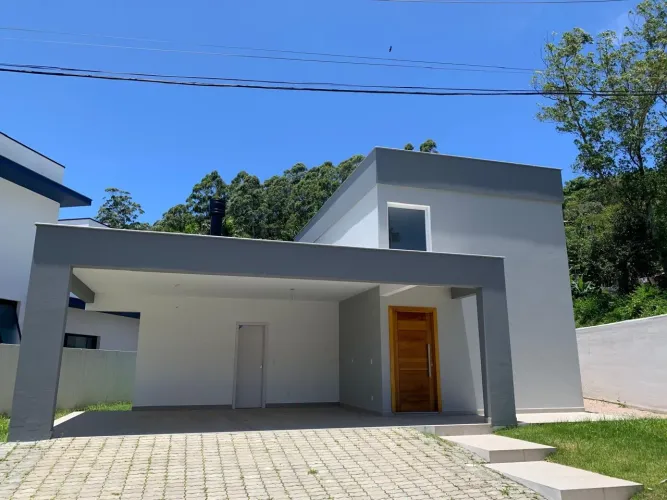 Casa de 3 dormitórios para locação na Cachoeira