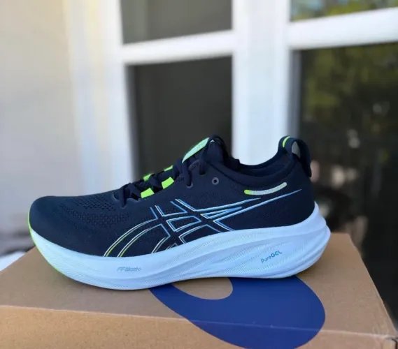 Asics Gel Nimbus 26 - Tam 43 BR