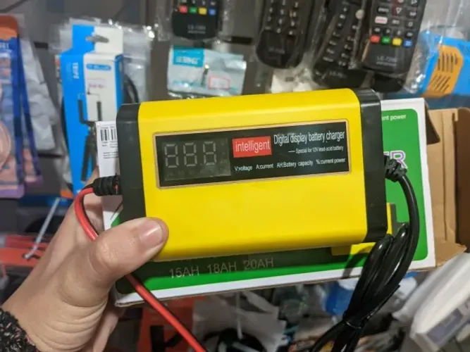 Carregador de bateria de carro 12v