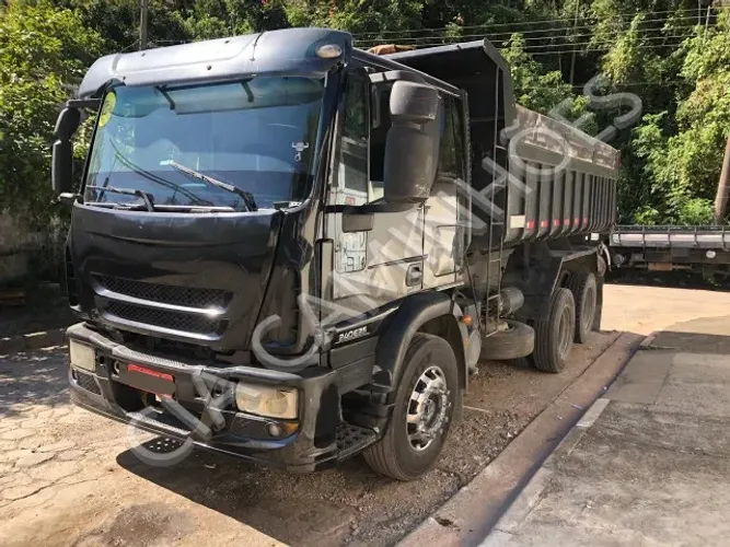 IVECO TECTOR 240E25 ANO 2012 CAÇAMBA 10M³