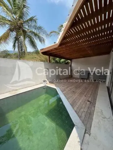 Casa em Condomínio : Sobrado / Residencial / Barra velha