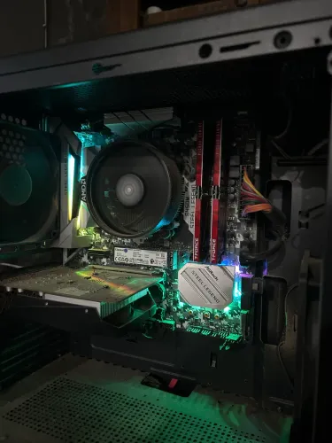 PC GAMER EM BOAS CONDIÇÕES
