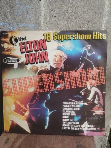 Elton John - 18 Supershow Hits