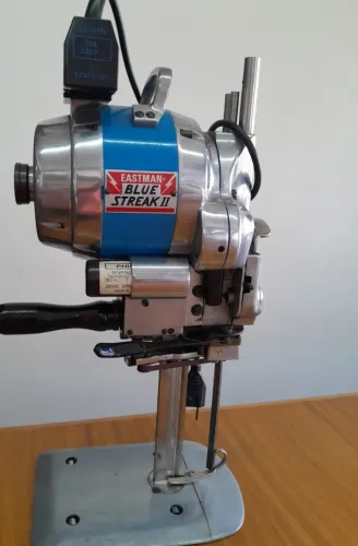 VENDO Máquina de corte Eastman Blue Streak II