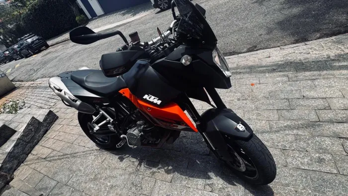 Ktm supermoto 990