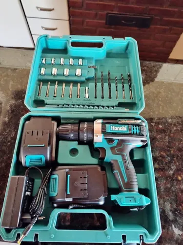 Parafusadeira Furadeira De Impacto 21V Profissional Maleta com 2 Baterias 28 Peças Hanabi