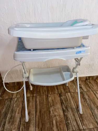 Banheira de Bebê + com Suporte e Trocador