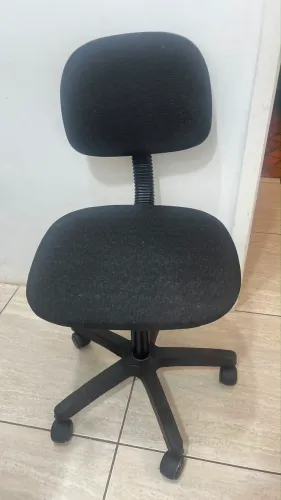 Vendo cadeira secretária
